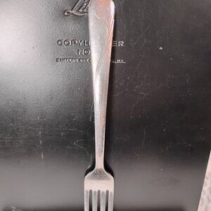 Stainless by Oneida Ltd single replacement Dinner Fork poss Oceanic pattern MCM